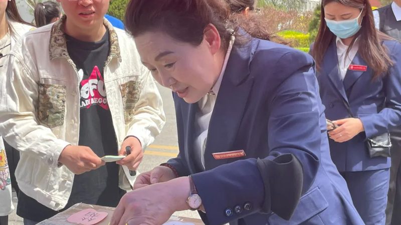 企业宣传片拍摄器材推荐